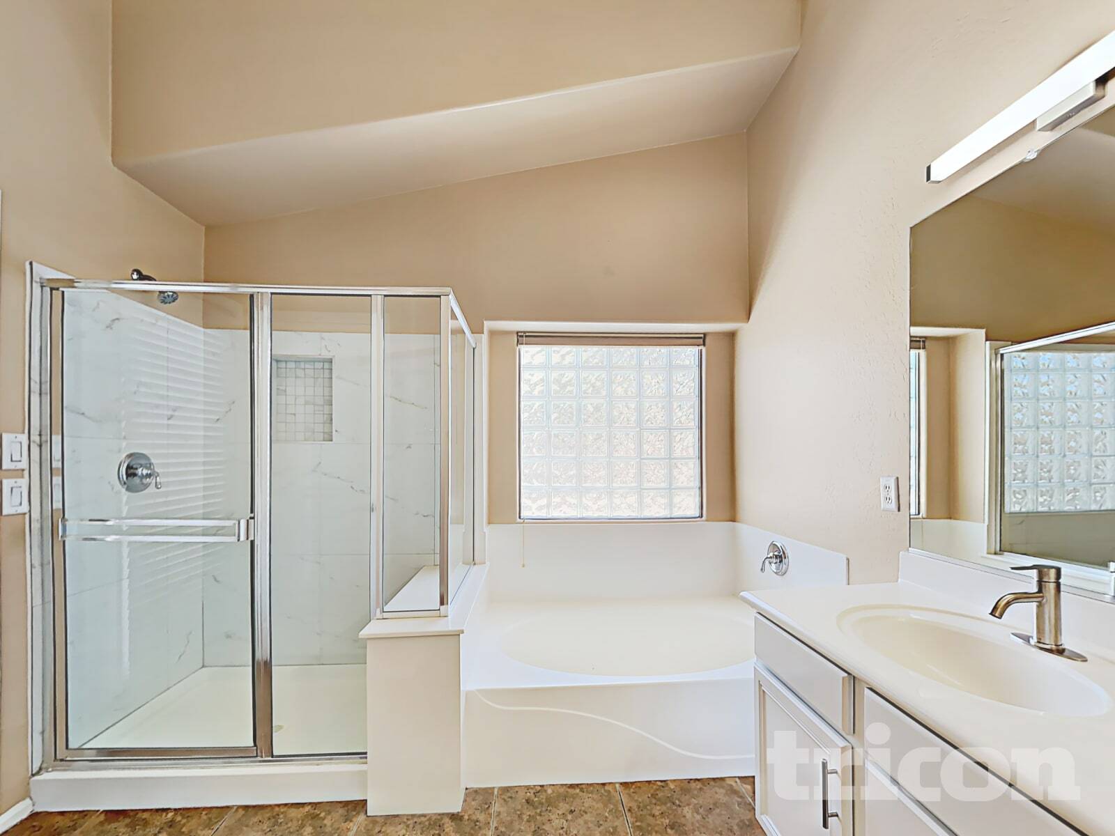 Building Photo - 2929 S 162nd Ln