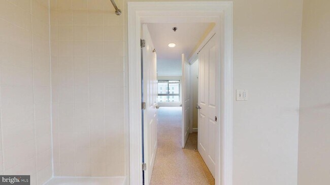 Building Photo - 777 7th St NW