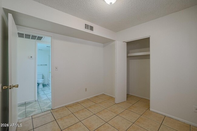 Building Photo - 3020 N 87th Ave