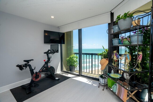 Building Photo - 9500 S Ocean Dr