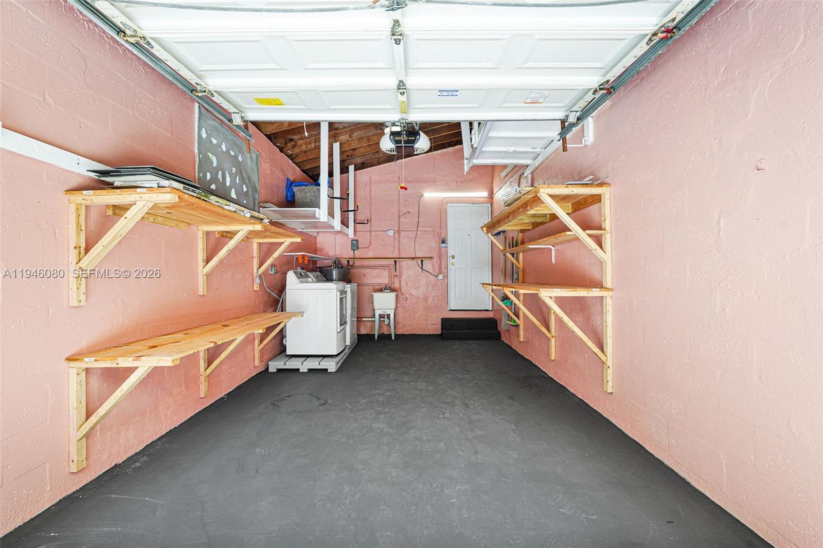 Building Photo - 5781 SW 25th St