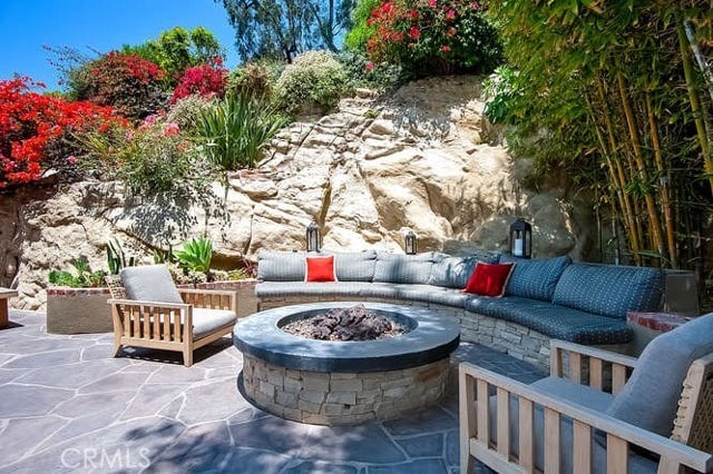 Building Photo - 1020 Skyline Dr