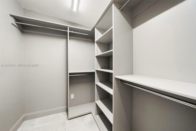 Building Photo - 151 NE 43rd St