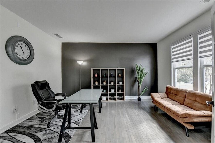 Building Photo - 1640 Primrose Park Rd