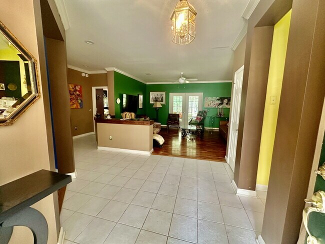 Building Photo - Two Bedroom plus Office Furnished Home in Sun City!