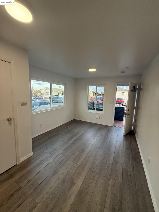 Building Photo - 2638 75th Ave