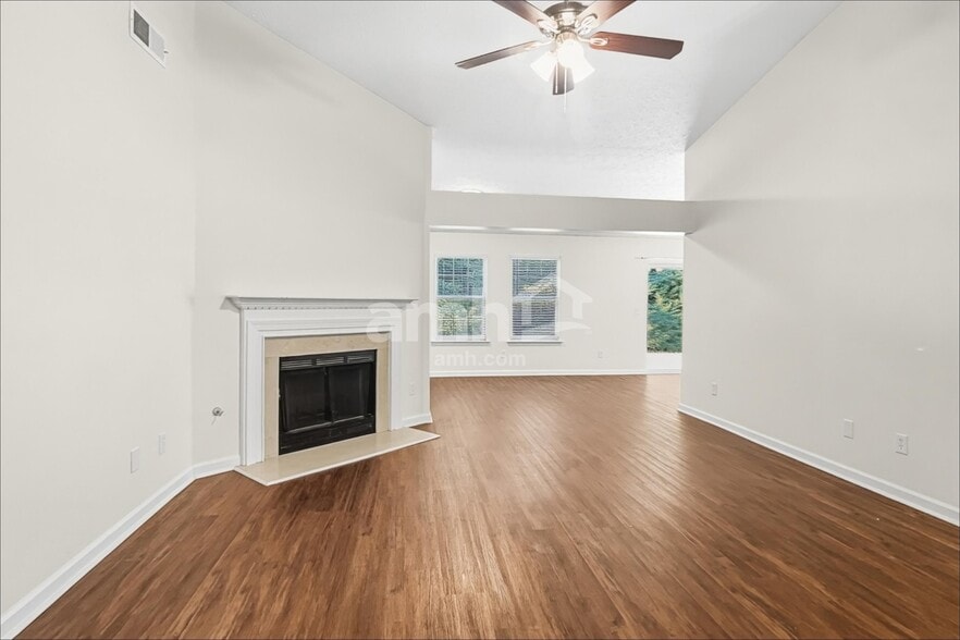 Building Photo - 1137 Eastmill Cove