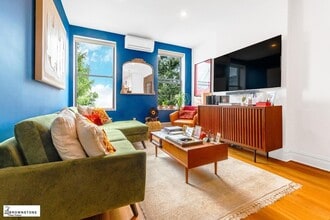 Building Photo - 203 Luquer St