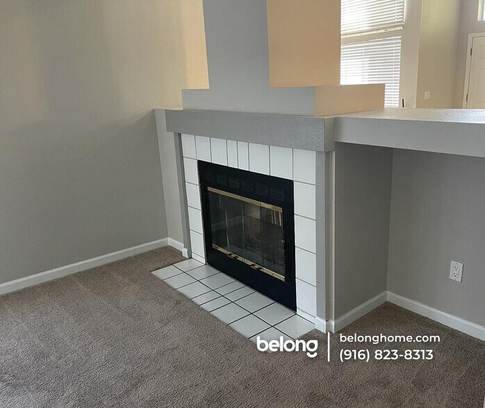 Building Photo - 8336 Lonely Hill Way