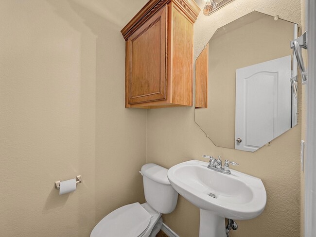 Building Photo - 6837 Livorno Ln