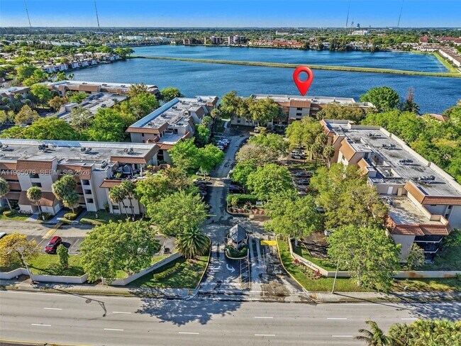 Building Photo - 605 Ives Dairy Rd