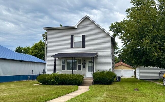 Building Photo - 2 Bedroom Home on the Southside