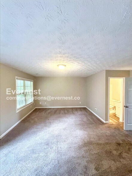 Building Photo - 20 Shenandoah Dr