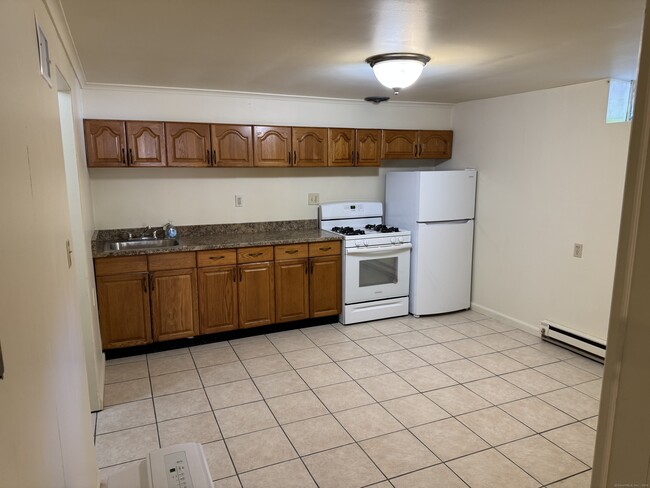 Building Photo - 11 Cove View Dr