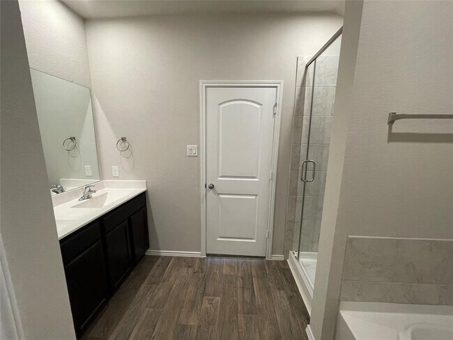Building Photo - 13872 Rock Island Trl