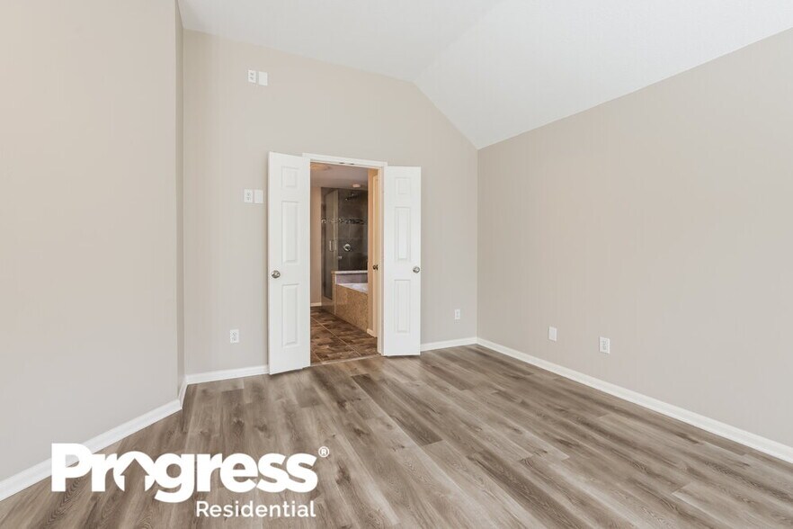 Building Photo - 14518 Southern Magnolia Cir