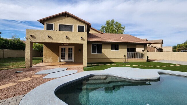 Building Photo - 3 Bedroom + Office Home in the Vineyards Community Near W Germann Rd and S Dobson Rd!