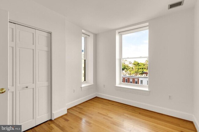 Building Photo - 1325 13th St NW