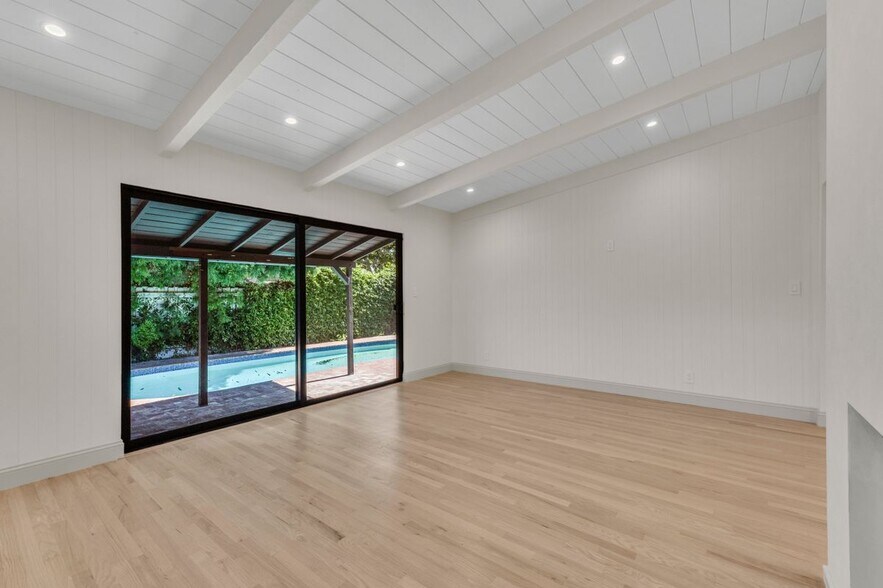 Building Photo - 4316 Bellaire Ave