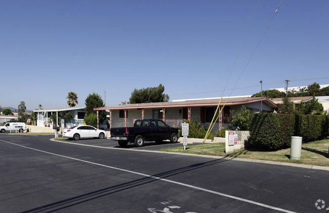 Building Photo - Twin Oaks Valley Park