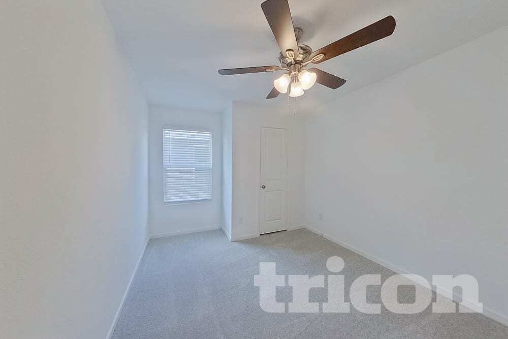 Building Photo - 907 Ponderosa Ln