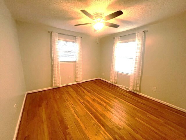 Building Photo - 2114 N Dallerton Cir