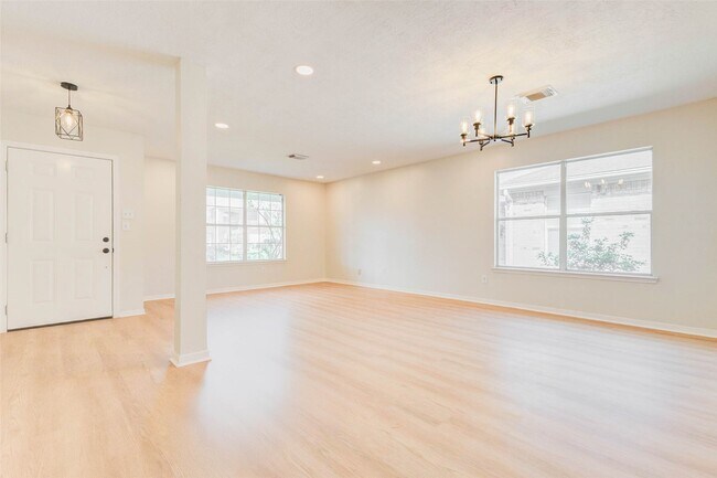Building Photo - 5318 Cilantro Ln