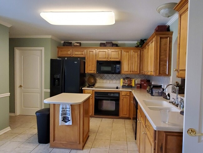 Building Photo - Plantation Trace Garden Homes