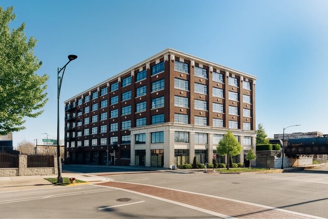 Building Photo - 2620 Washington Blvd.