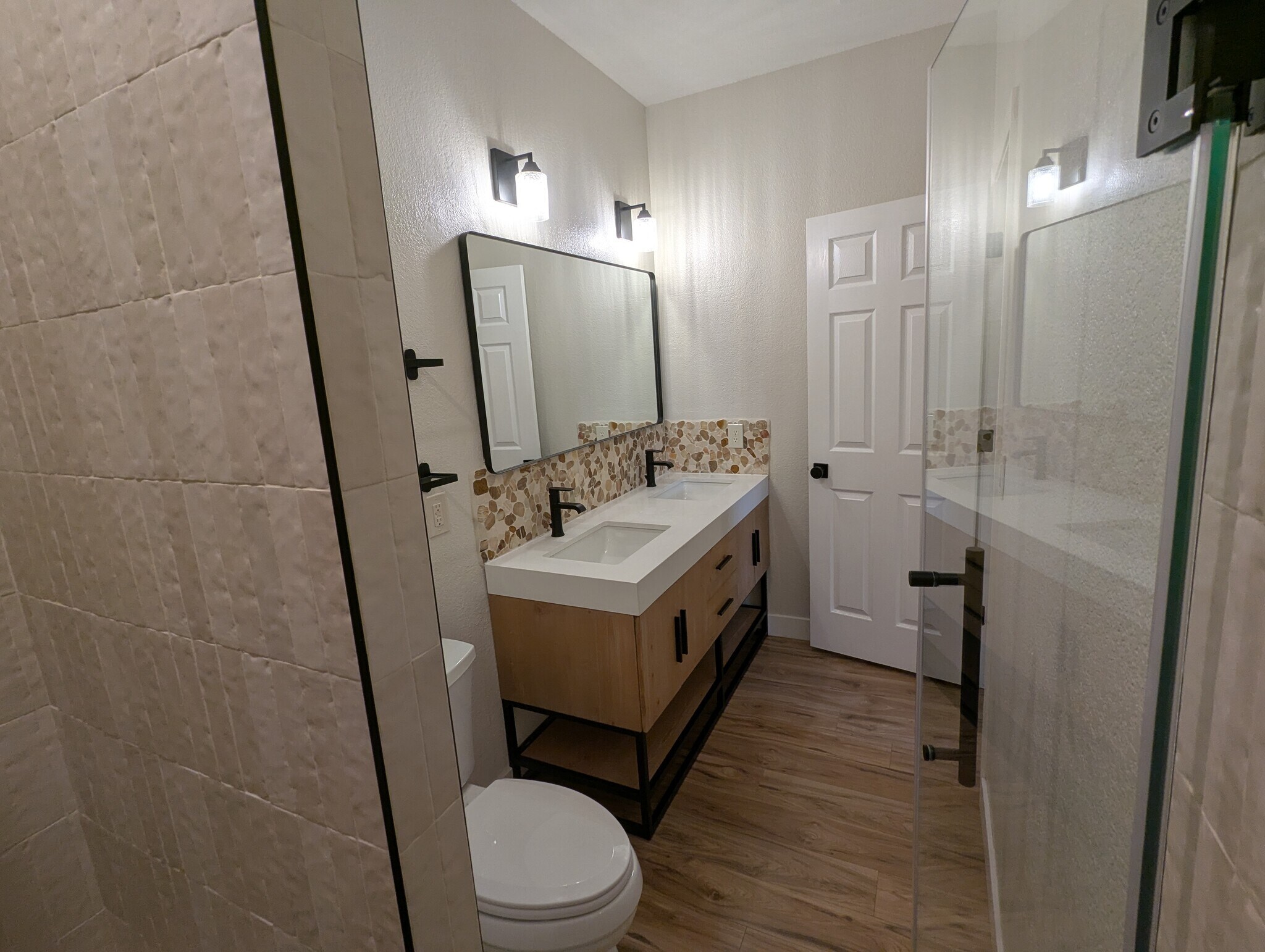 Building Photo - 267 E Smoke Tree Rd