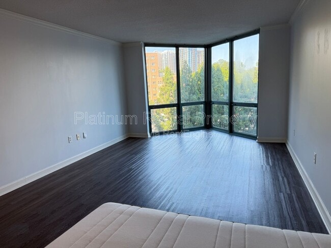 Building Photo - 2870 Pharr Ct S Northwest