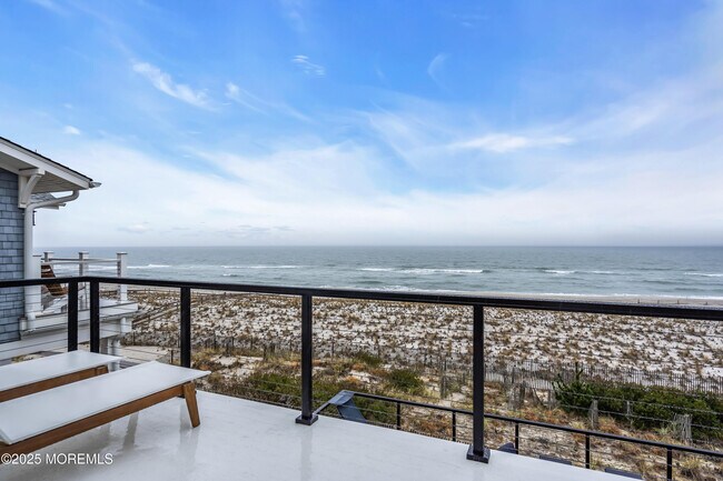 Building Photo - 3580 Ocean Terrace