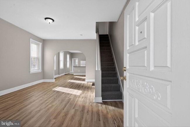 Building Photo - 738 Division St