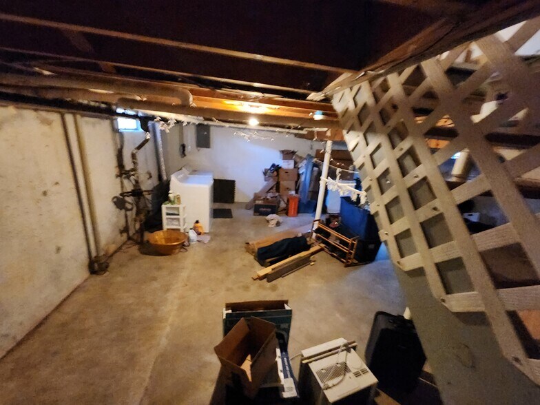 Building Photo - 172 Bolling Dr