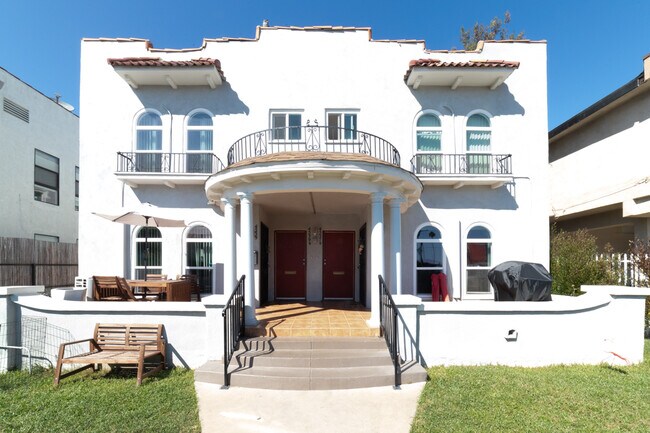 Building Photo - 4537 Pickford St