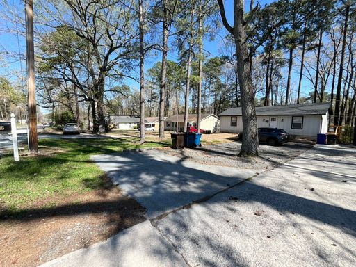 Building Photo - Modern 3BD, 2BA Near Downtown Durham with Assigned Off-Street Parking and Backyard