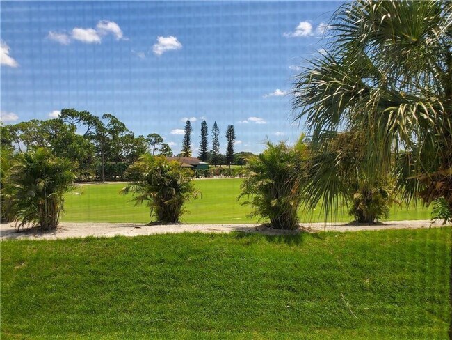 Building Photo - 6061 Balboa Cir