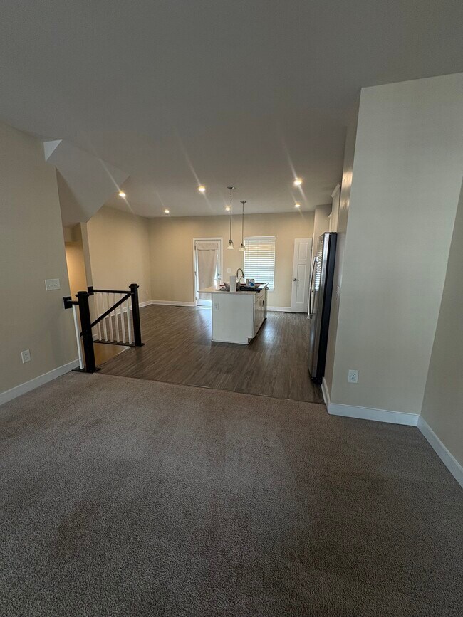 Building Photo - Chesapeake Home