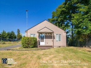 Building Photo - 8420 1/2 South Tacoma Way-1