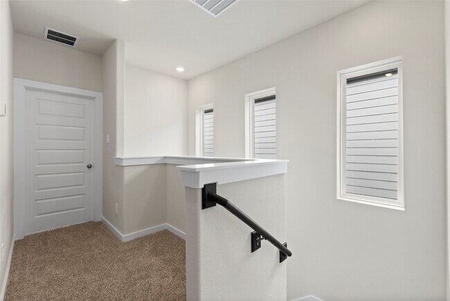 Building Photo - 10013 Rustic Charm St