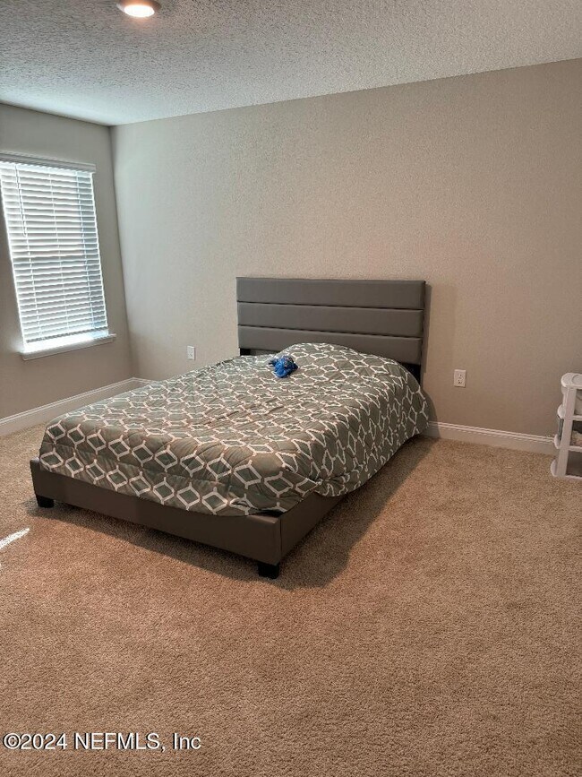 Building Photo - 172 Greenway Ln