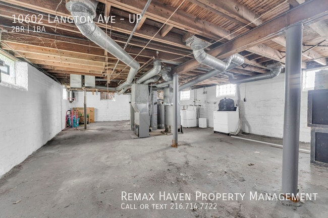 Building Photo - 10602 Langton Ave