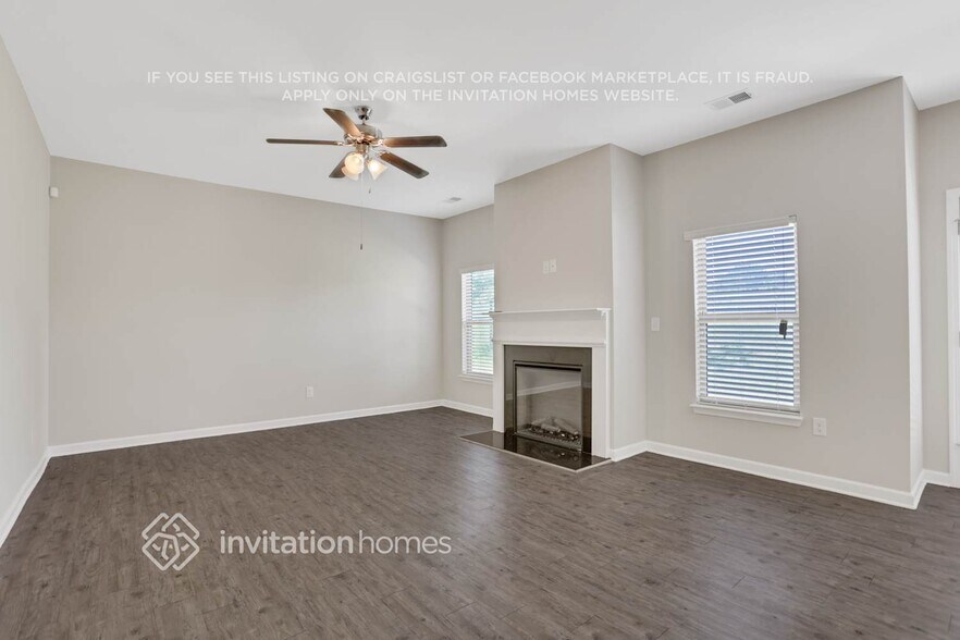 Building Photo - 605 Emporia Loop