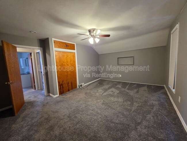 Building Photo - 12634 L Dr N