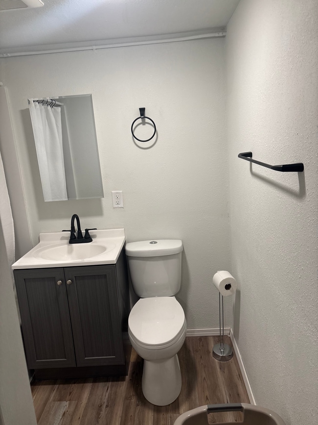 Building Photo - Seward Apartments