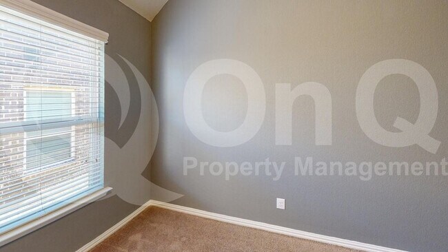 Building Photo - 1417 Westborough Dr