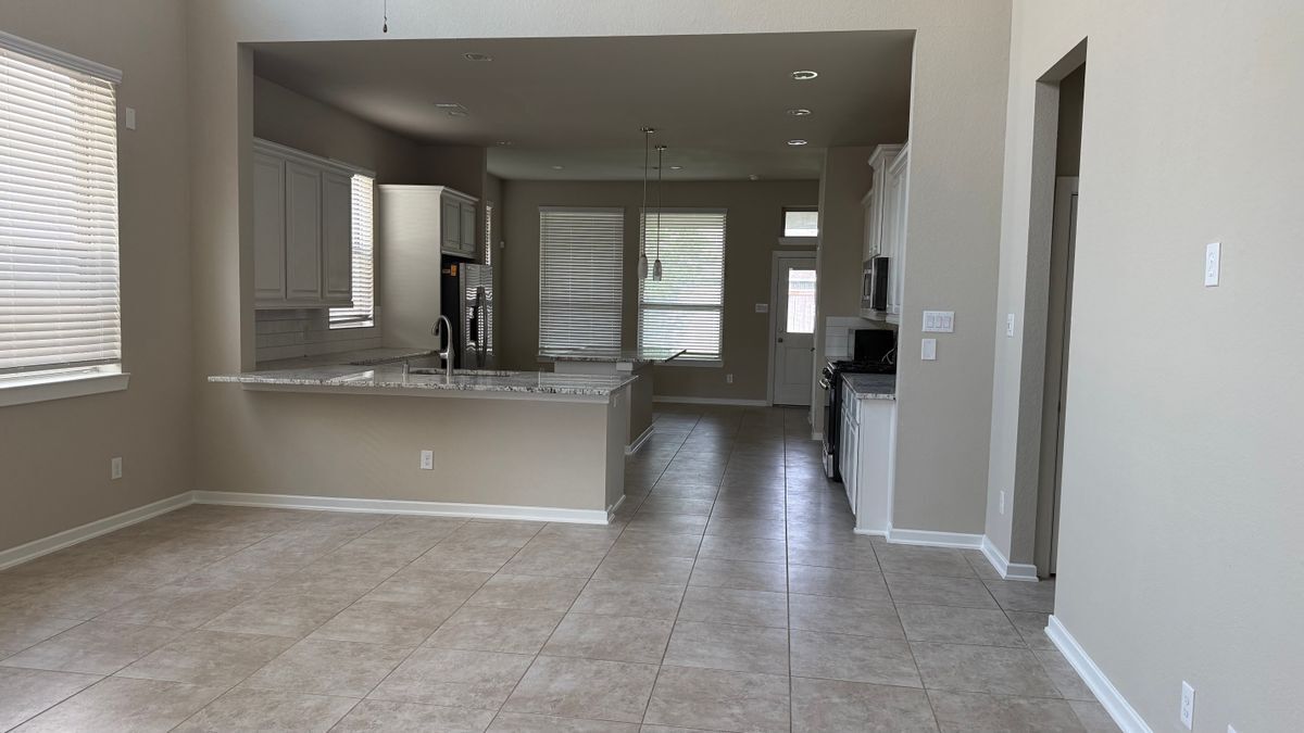 Building Photo - 16018 Muster Oak Dr