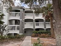 Building Photo - 13838 Fairway Island Dr