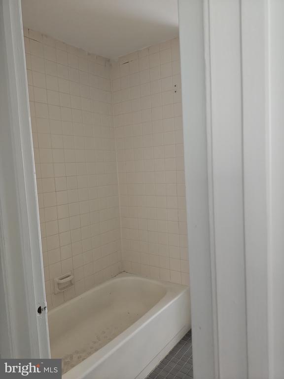 Building Photo - 1710 Lombard St