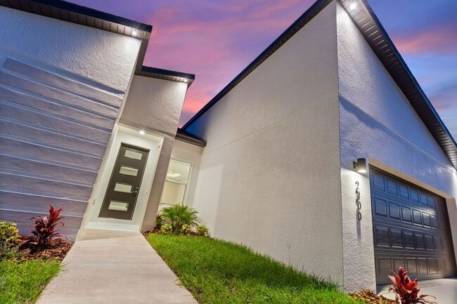 Building Photo - 2400 Rock Ct